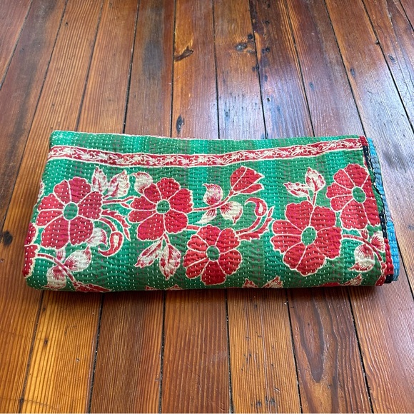 Modelli Creations raw edge blanket throw - Picture 2 of 9